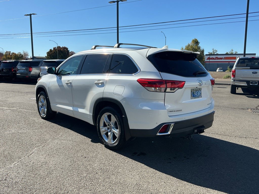 Used 2019 Toyota Highlander Limited AWD/4WD image 6