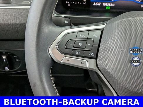 Used 2022 Volkswagen Tiguan SE image 34