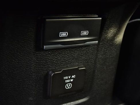 Used 2024 Jeep Wrangler Sahara image 25