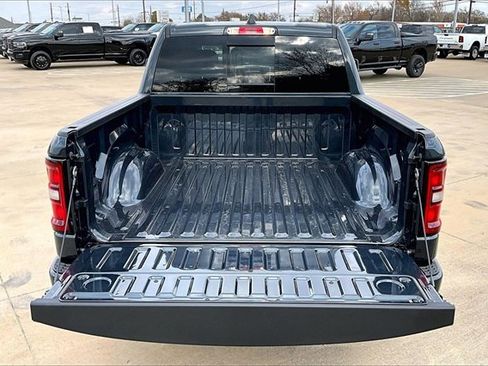 New 2026 RAM 1500 4x4 Crew Cab image 21