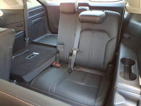 Used 2024 MAZDA CX-90 3.3 Turbo w/ Preferred Plus image 15