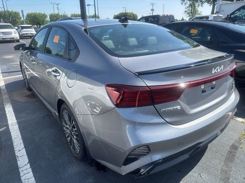 Used 2023 Kia Forte GT-Line w/ GT-Line Premium Package FWD image 4