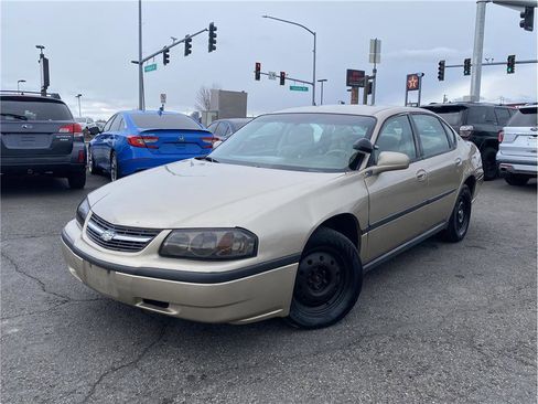 Used 2005 Chevrolet Impala Sedan w/ Police Pkg image 1