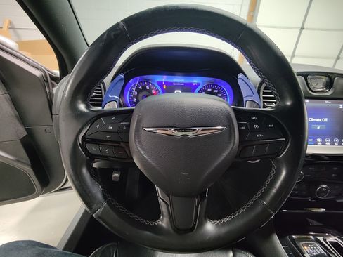 Used 2019 Chrysler 300 S w/ S Model Appearance Package RWD image 27