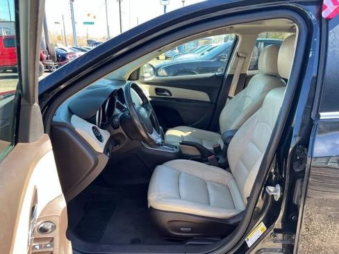 Used 2013 Chevrolet Cruze LT image 9