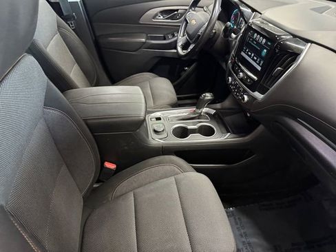 Used 2019 Chevrolet Traverse LT image 4