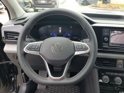 Certified 2024 Volkswagen Taos S FWD image 25