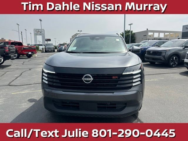 Used 2025 Nissan Kicks SR w/ Illumination Package AWD/4WD image 4