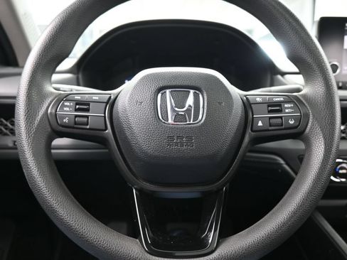 Used 2025 Honda Accord SE image 29