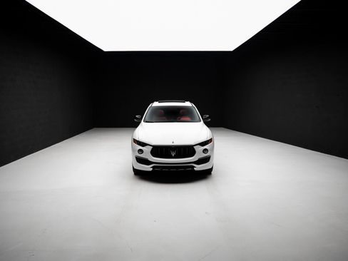 Used 2022 Maserati Levante GT AWD/4WD image 88