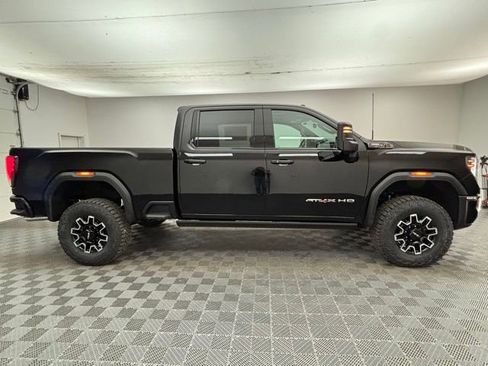 New 2026 GMC Sierra 2500 AT4X AWD/4WD image 9