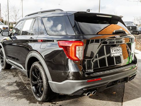 Used 2022 Ford Explorer ST w/ ST Street Pack image 55