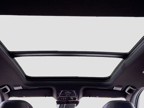 New 2026 Cadillac Vistiq Luxury image 22