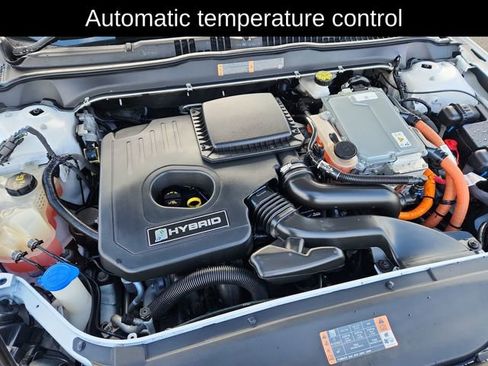 Used 2019 Ford Fusion SE image 15