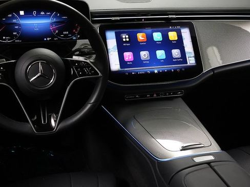 Certified 2025 Mercedes-Benz E 350 4MATIC Sedan image 15