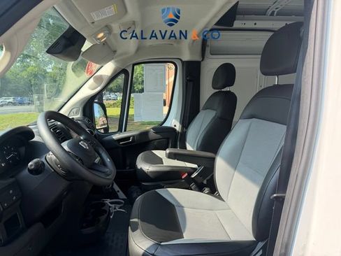 Used 2025 RAM ProMaster 2500 w/ Convenience Group FWD image 5