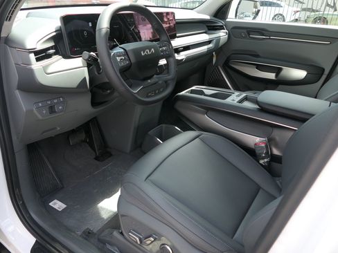 New 2026 Kia EV9 Light image 11