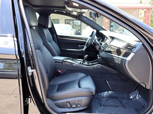 Used 2013 BMW 550i Sedan image 17