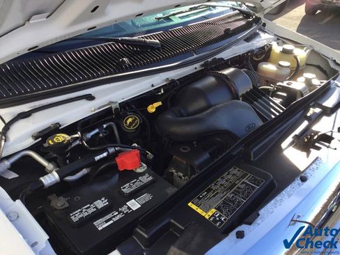 Used 2016 Ford E-350 and Econoline 350 Super Duty image 28