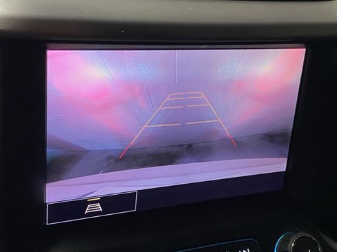 Used 2023 GMC Acadia SLT image 3