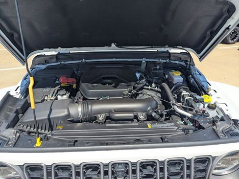 Used 2025 Jeep Wrangler Rubicon image 21