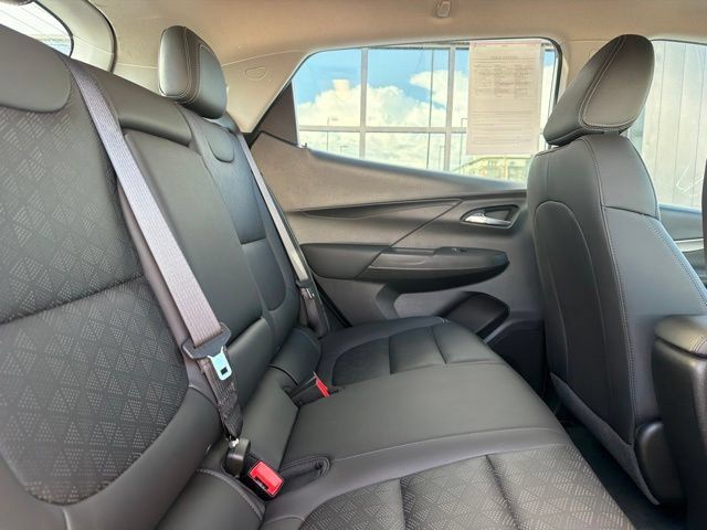 Used 2023 Chevrolet Bolt LT FWD image 13