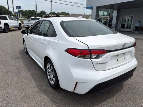 Used 2024 Toyota Corolla LE FWD image 19