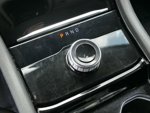 Used 2022 Jeep Grand Cherokee L Limited RWD image 20