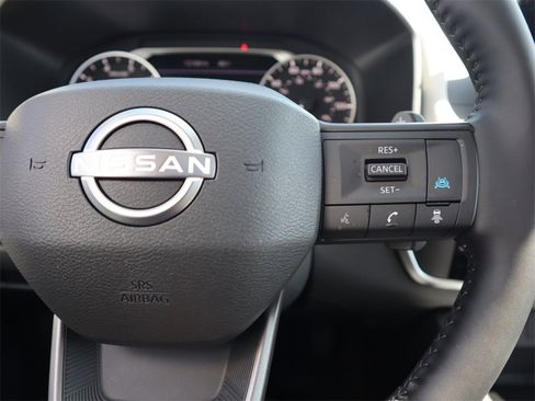 Certified 2025 Nissan Rogue SV w/ SV Premium Package image 22