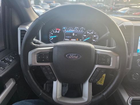 Used 2019 Ford F350 Lariat w/ Chrome Package image 16