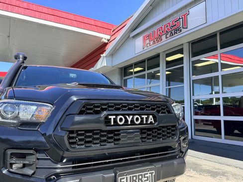 Used 2019 Toyota Tacoma TRD Pro image 15