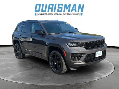 Used 2025 Jeep Grand Cherokee Altitude w/ Trailer Tow Package