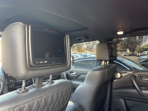 Used 2023 INFINITI QX80 Sensory w/ Cargo Package image 10