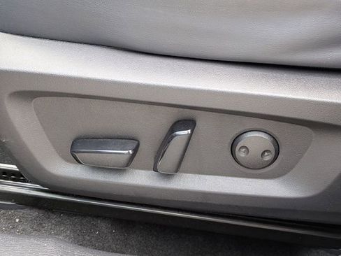 Used 2025 Mitsubishi Outlander SE FWD image 22