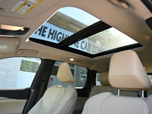Used 2023 INFINITI QX60 Pure AWD/4WD image 2