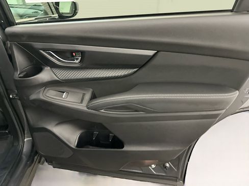 Used 2025 Subaru Ascent Premium image 32