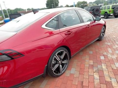Certified 2023 Honda Accord Sport image 9