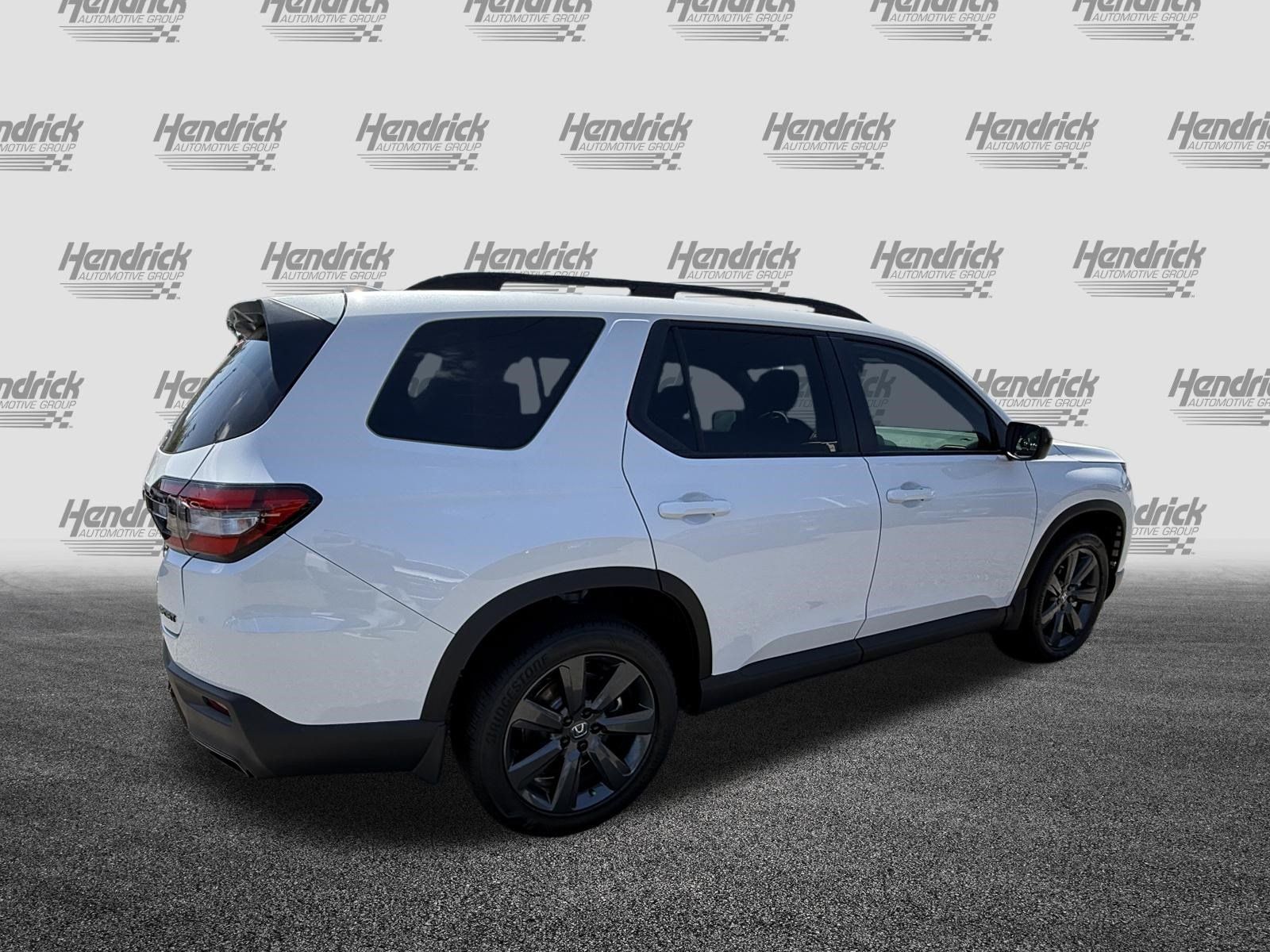 New 2026 Honda Pilot Sport image 11
