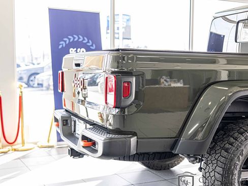 Used 2021 Jeep Gladiator Mojave image 12