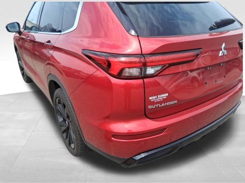 Used 2023 Mitsubishi Outlander SE AWD/4WD image 5