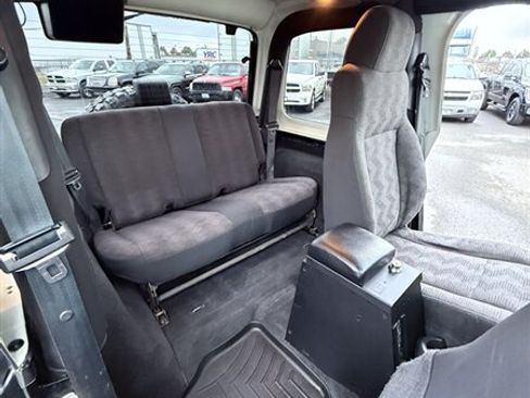 Used 2003 Jeep Wrangler X AWD/4WD image 17