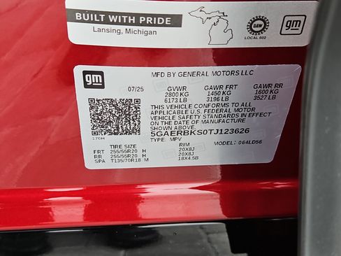 New 2026 Buick Enclave Sport Touring w/ Power Package image 32