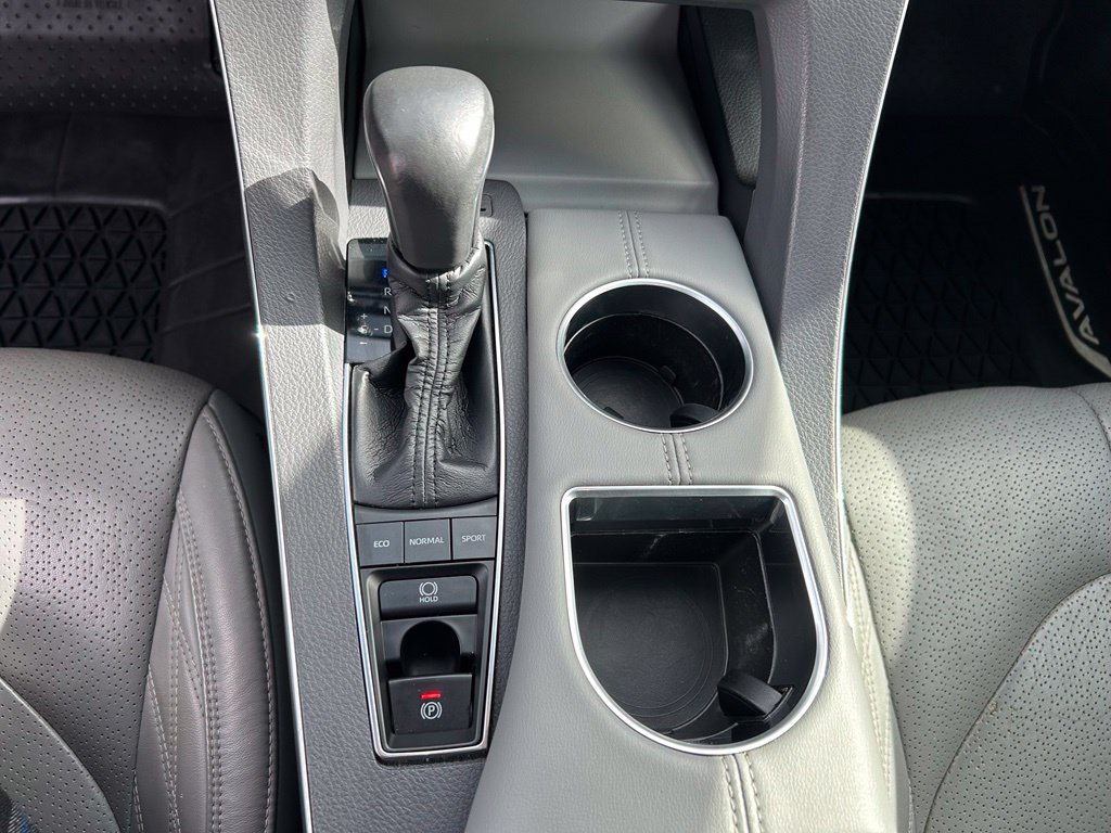Used 2019 Toyota Avalon Limited w/ Advanced Safety Package FWD image 21