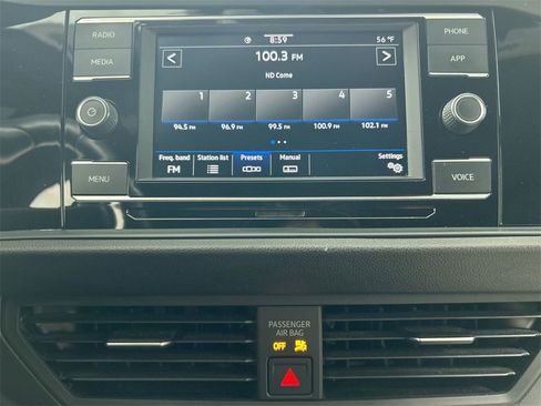 Used 2021 Volkswagen Jetta R-Line image 14