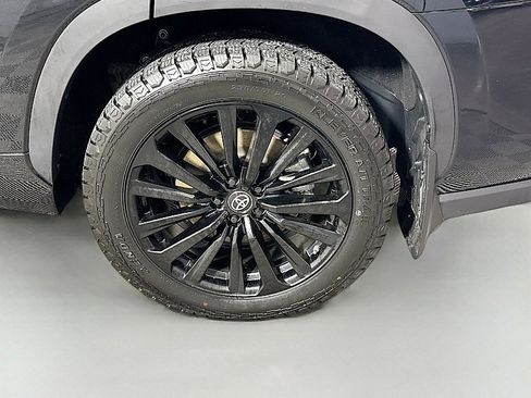 Used 2024 Toyota Highlander XSE image 31