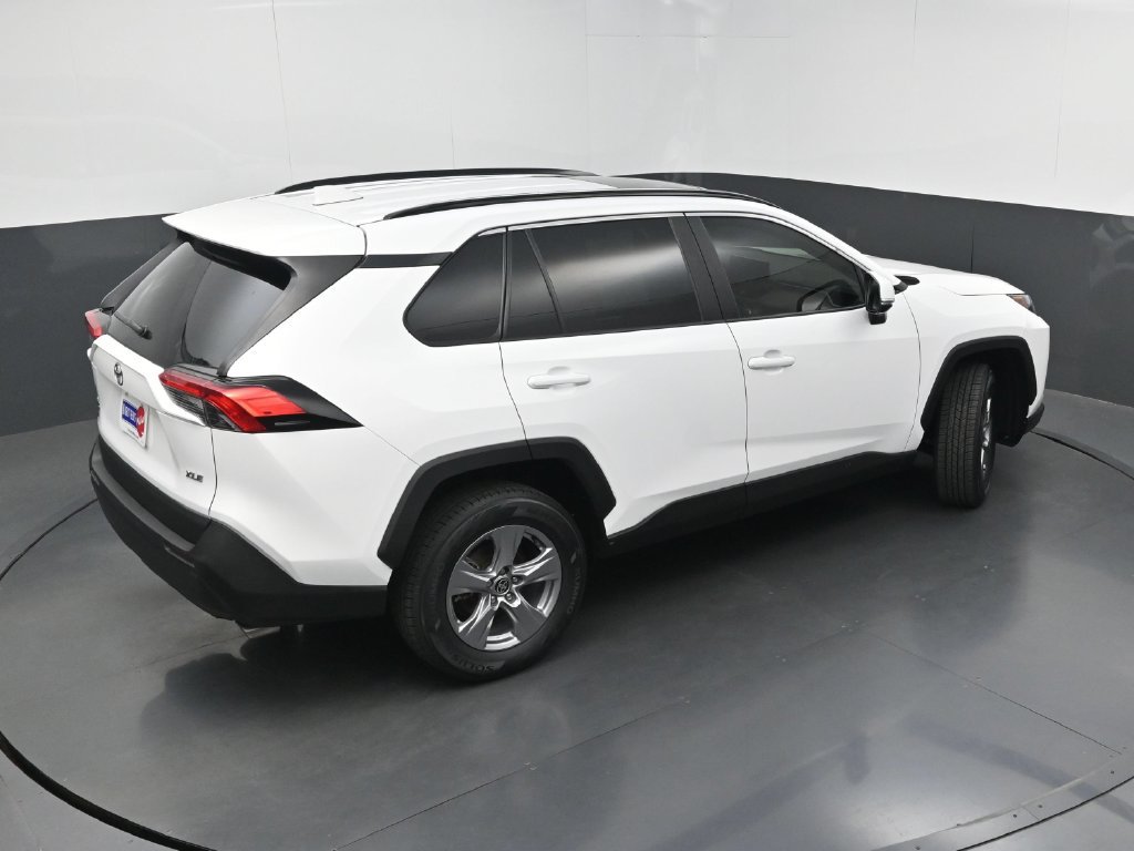 Used 2022 Toyota RAV4 XLE w/ Convenience Package FWD image 34