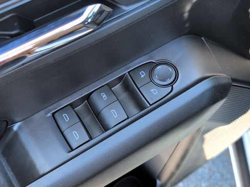 New 2026 Chevrolet Colorado LT image 16