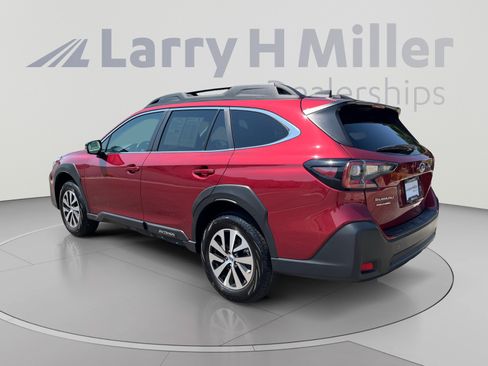 Certified 2025 Subaru Outback Premium w/ Popular Package #1A AWD/4WD image 3