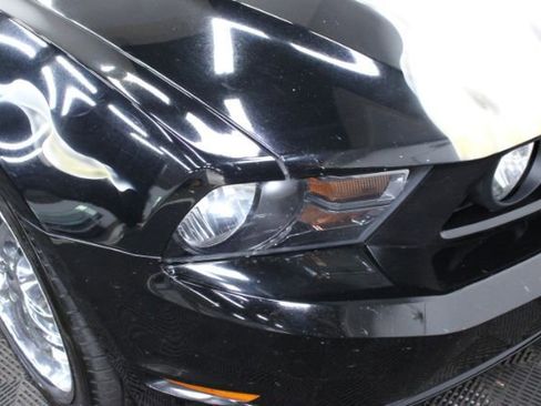 Used 2010 Ford Mustang GT Premium image 25
