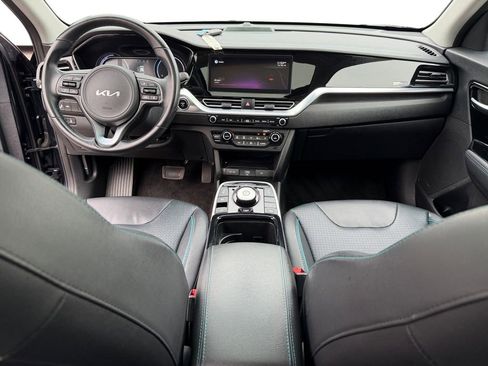Used 2022 Kia Niro EX Premium image 10